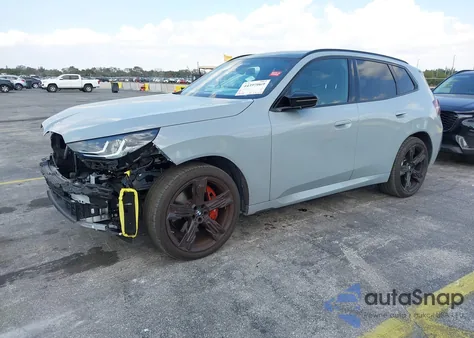 2025 BMW X3 M50 xDrive z USA, uszkodzony, nr VIN 5UX73GP07S9121836